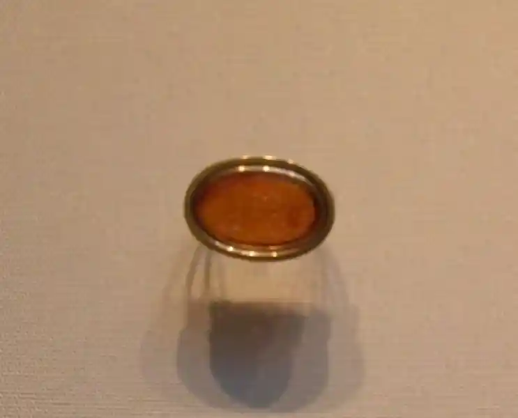 Finger-ring with intaglios